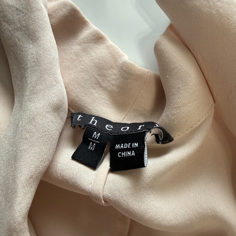 Theory Helona Double GGT 100% Silk V-Neck Blouse in Nude - Size Medium - Picture 6 of 10